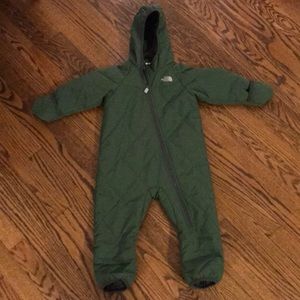 The North Face infant ski suit 18-24M, NWOT